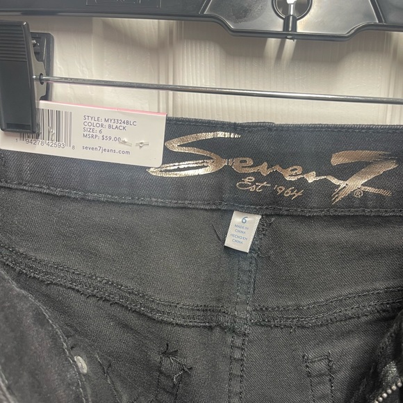 NWT: Seven7 black shorts - Picture 2 of 4